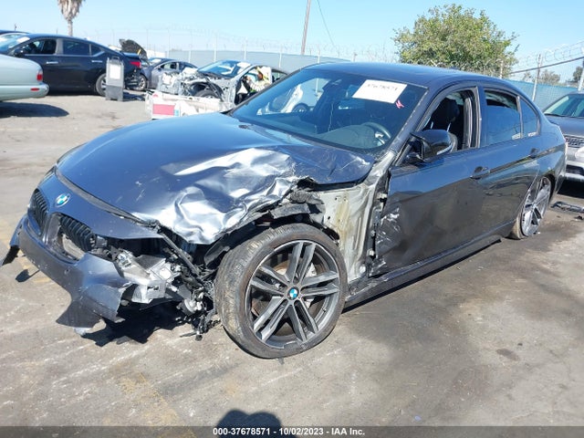 BMW 3 Series 340i 2018 WBA8B3G52JNV00839 Image 2