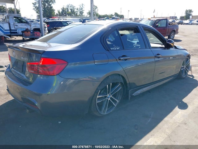 BMW 3 Series 340i 2018 WBA8B3G52JNV00839 Image 4