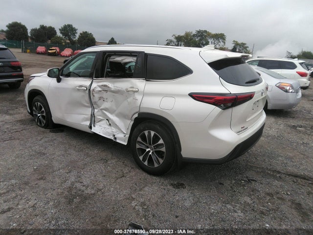 Toyota Highlander Xle 2021 5TDGZRBH6MS549149 Image 3
