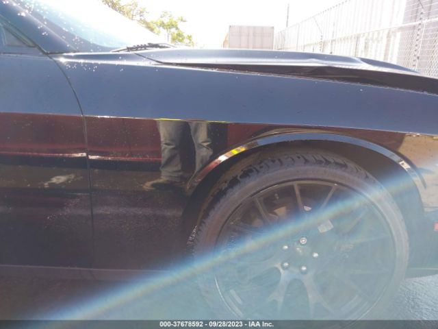 2C3CDZAG4FH701893 Dodge Challenger Sxt