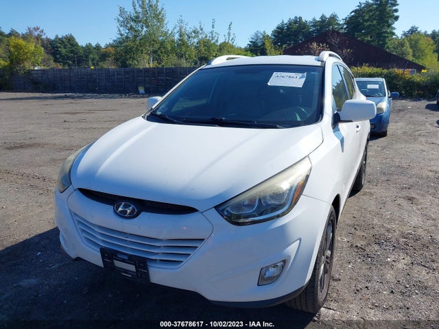 Hyundai TUCSON SE 2015 KM8JUCAG2FU998039 Image 2