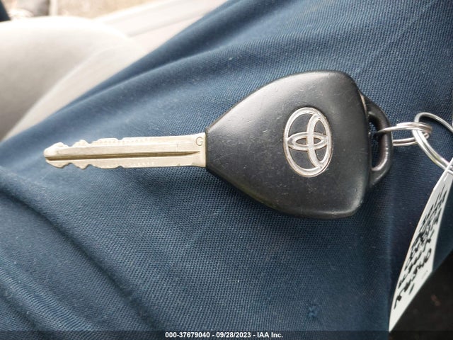 2011 TOYOTA COROLLA L/LE/S VIN: 2T1BU4EE4BC748817