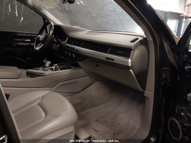 WA1LHAF72JD012123 Audi Q7 Premium Plus