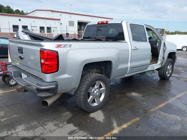 2015 CHEVROLET SILVERADO 2500HD LTZ VIN: 1GC1KWE86FF500640
