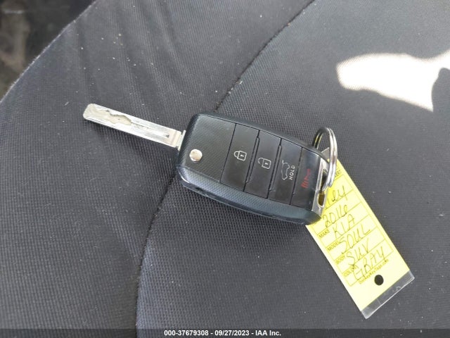 2016 KIA SOUL VIN: KNDJN2A2XG7252499