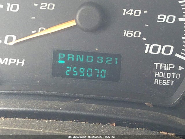 2005 CHEVROLET EXPRESS CARGO VAN VIN: 1GCGG25V051235543
