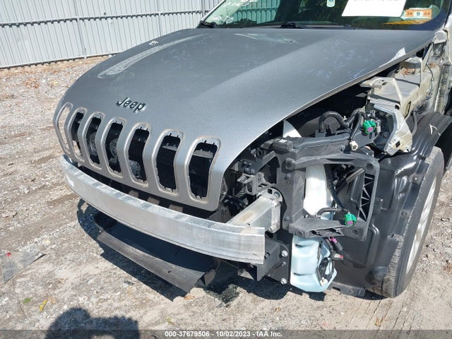1C4PJMCB7FW777765 Jeep Cherokee Latitude