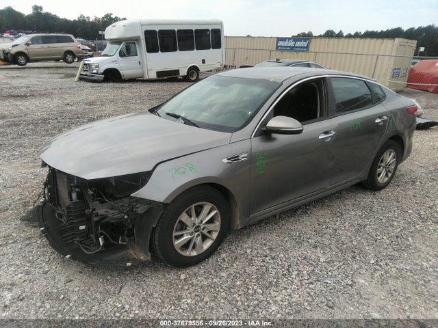 KIA Optima Lx 2018 5XXGT4L39JG183899 Image 2