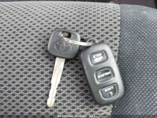 2005 TOYOTA CAMRY SE VIN: 4T1BE32K75U410025