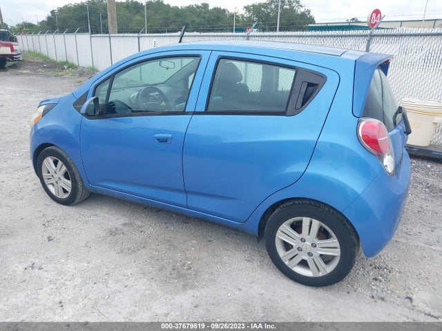 Chevrolet Spark 1lt Auto 2014 KL8CD6S90EC515093 Image 3