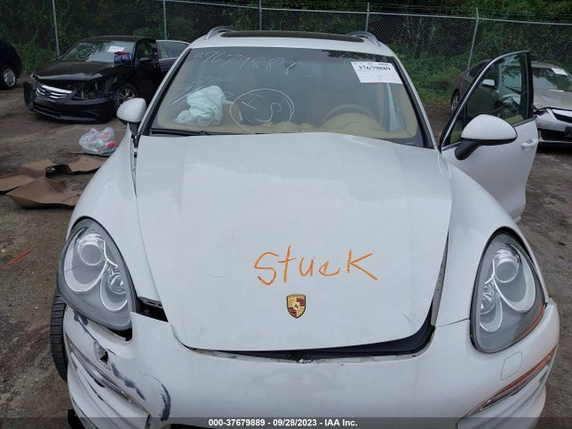 2012 PORSCHE CAYENNE WP1AA2A23CLA11573 Photo 9