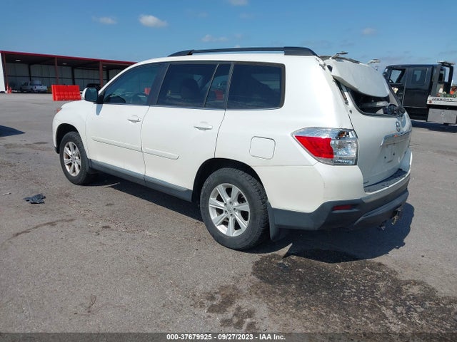 2013 TOYOTA HIGHLANDER BASE PLUS V6 VIN: 5TDBK3EH1DS176609