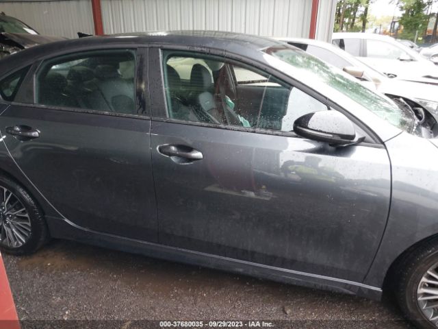 3KPF54ADXNE496718 KIA Forte Gt-line
