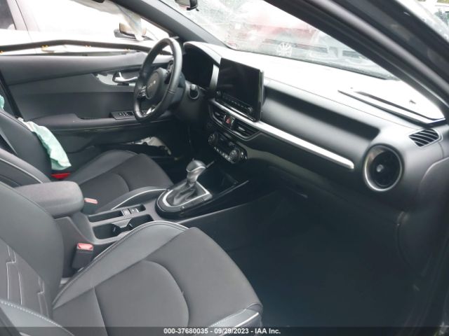 3KPF54ADXNE496718 KIA Forte Gt-line