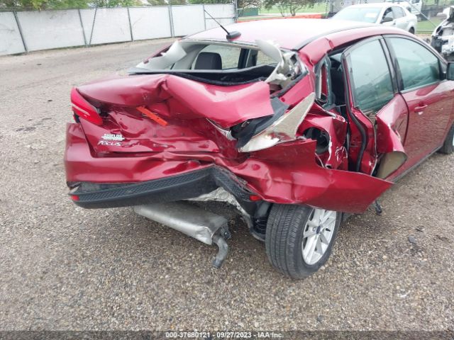 1FADP3F2XHL252961 Ford FOCUS SE