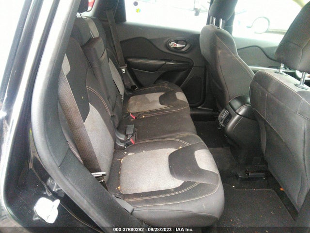 1C4PJMCS1EW310467 Jeep Cherokee Latitude