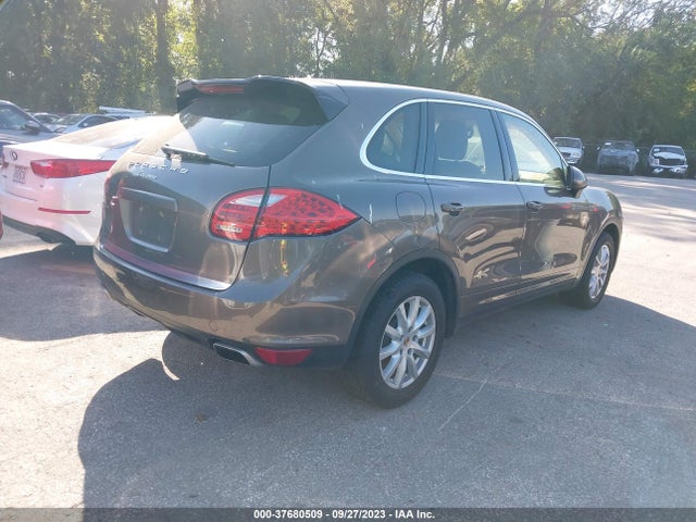 2013 PORSCHE CAYENNE WP1AA2A25DLA12645 Photo 3