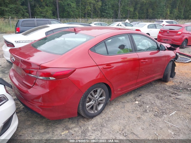 2018 HYUNDAI ELANTRA SEL VIN: 5NPD84LF9JH315174