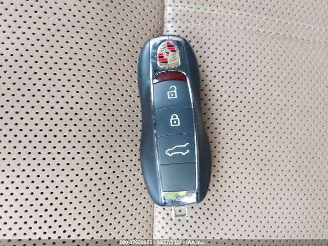 2020 PORSCHE MACAN WP1AB2A5XLLB33709 Photo 10