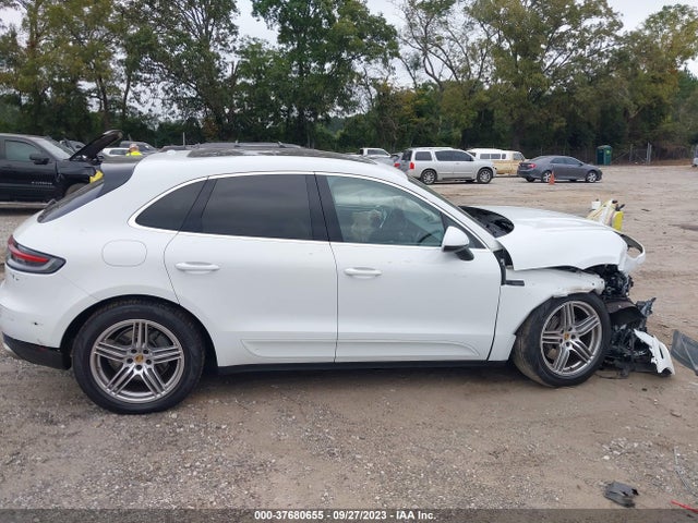 WP1AB2A5XLLB33709 Porsche MACAN S