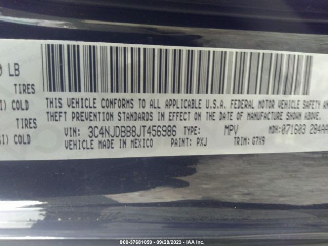3C4NJDBB8JT456986 Jeep Compass Latitude