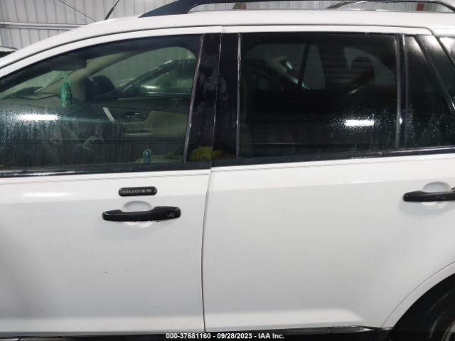 2FMDK3GC4EBA53203 Ford EDGE SE