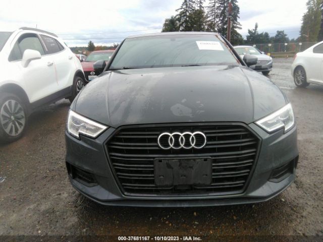 WAUAUGFF2KA121071 Audi A3 40 Premium/40 Titanium Premium