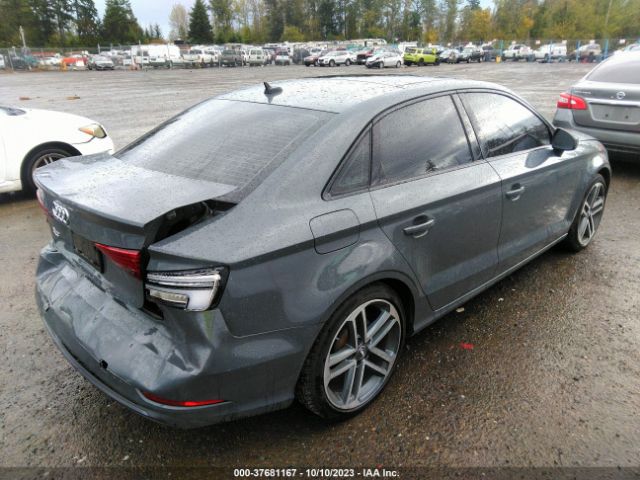 WAUAUGFF2KA121071 Audi A3 40 Premium/40 Titanium Premium