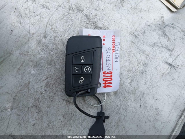 3VV3B7AX1NM142892 Volkswagen TIGUAN SE