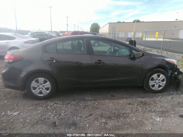 2018 KIA FORTE LX VIN: 3KPFK4A79JE204442