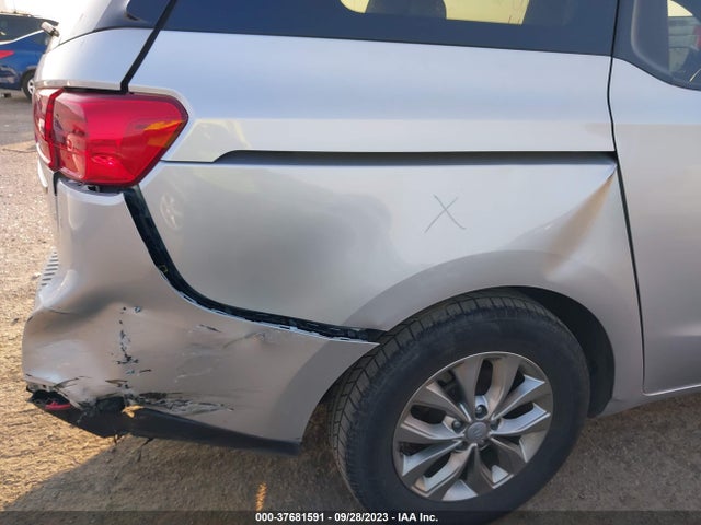 KIA SEDONA LX 2019 KNDMB5C18K6548597 Image 6