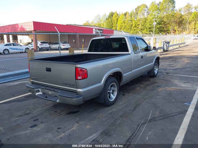 2002 CHEVROLET S-10 LS VIN: 1GCCS19W028232476