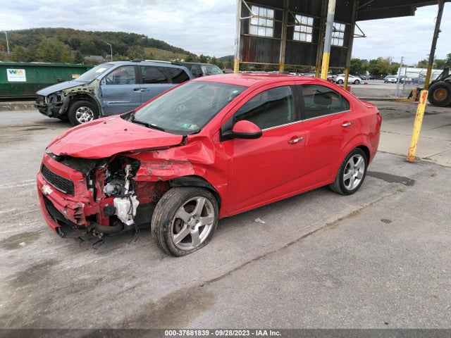Chevrolet SONIC LTZ 2015 1G1JE5SB1F4109997 Image 2