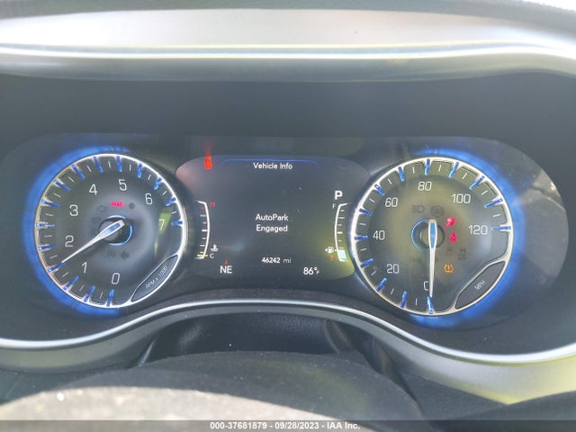 Chrysler Pacifica Limited 2019 2C4RC1GG7KR617637 Image 7