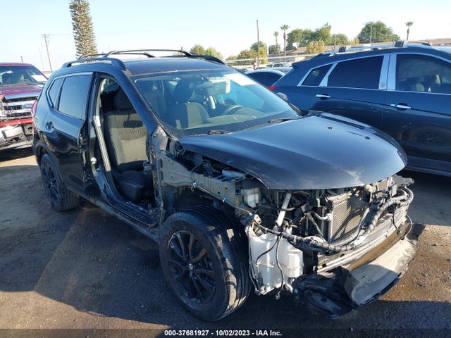 2018 NISSAN ROGUE SV VIN: 5N1AT2MT0JC745614