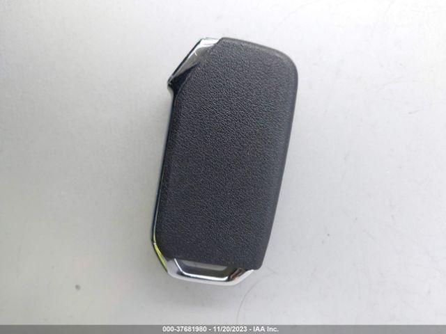 5XYP34HC8NG231323 KIA Telluride Ex