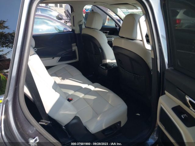 5XYP34HC8NG231323 KIA Telluride Ex