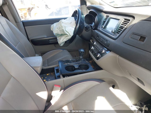 KIA SEDONA LX 2017 KNDMB5C11H6320188 Image 5