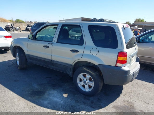 2005 FORD ESCAPE XLT VIN: 1FMYU93115KB27119