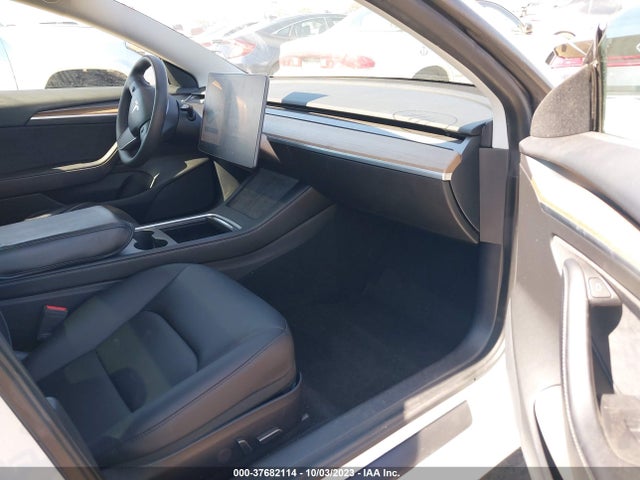 Tesla Model 3 Long Range 2021 5YJ3E1EB0MF044702 Image 5