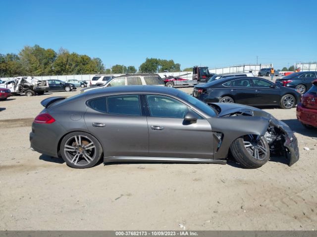 WP0AA2A77FL003834 Porsche PANAMERA 4