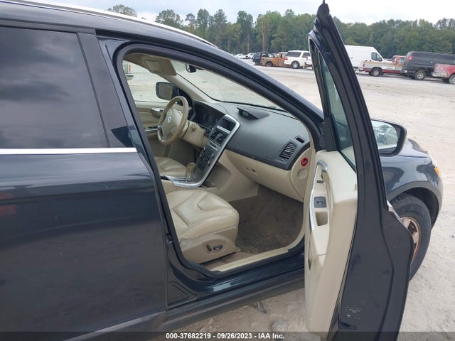 2011 VOLVO XC60 3.2L VIN: YV4952DL0B2167732