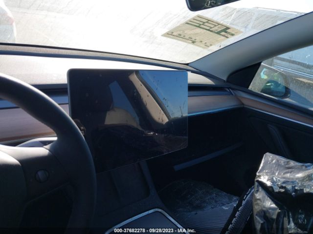 7SAYGDEE0PF809457 Tesla Model Y Long Range