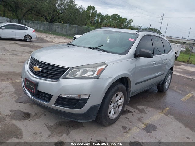 Chevrolet Traverse Ls 2017 1GNKRFKD3HJ108014 Image 2