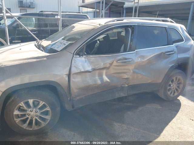 2019 JEEP CHEROKEE LATITUDE FWD VIN: 1C4PJLCB8KD358078