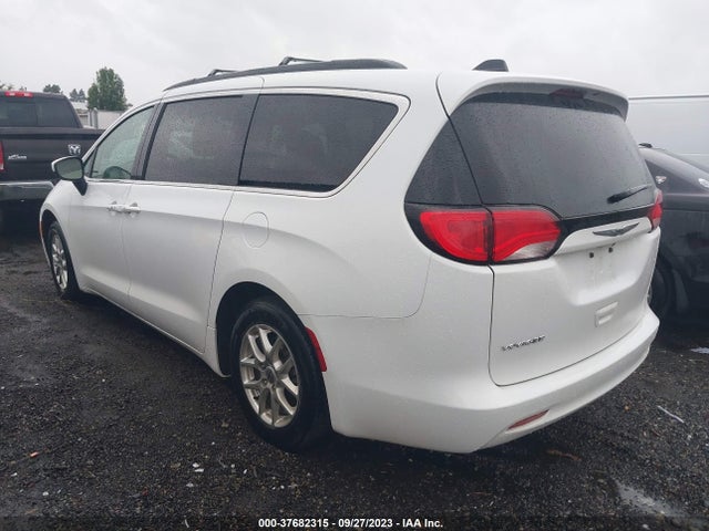 2C4RC1DG6MR546440 Chrysler Voyager Lxi
