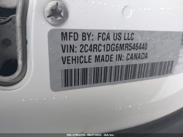2C4RC1DG6MR546440 Chrysler Voyager Lxi
