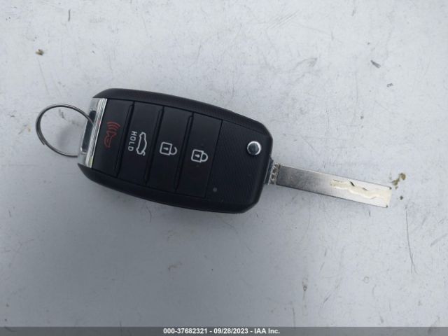 5XXGT4L3XJG237887 KIA Optima S