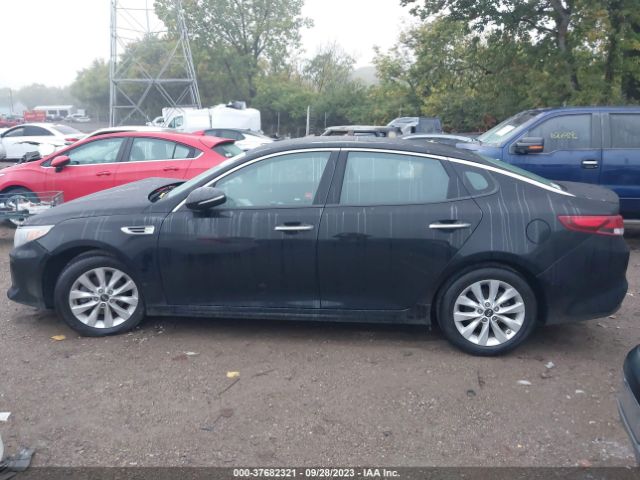 5XXGT4L3XJG237887 KIA Optima S