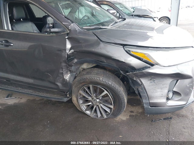 2018 TOYOTA HIGHLANDER XLE VIN: 5TDJZRFH6JS837815